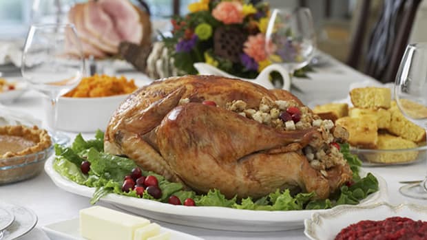 “My Fabulous, Frugal Thanksgiving”: How to Enjoy Turkey Day on a Budget