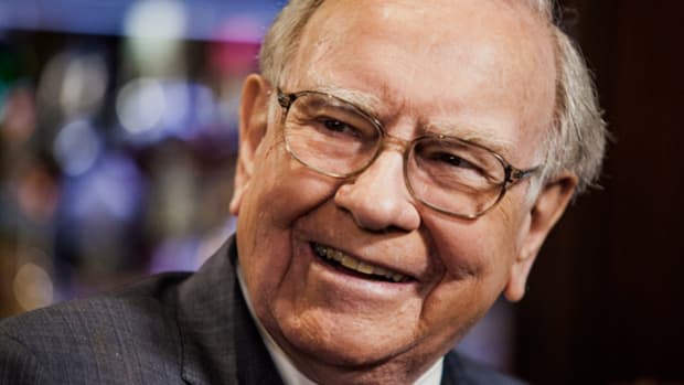 Warren Buffet Denies Speaking to Wells Fargo (WFC) Board